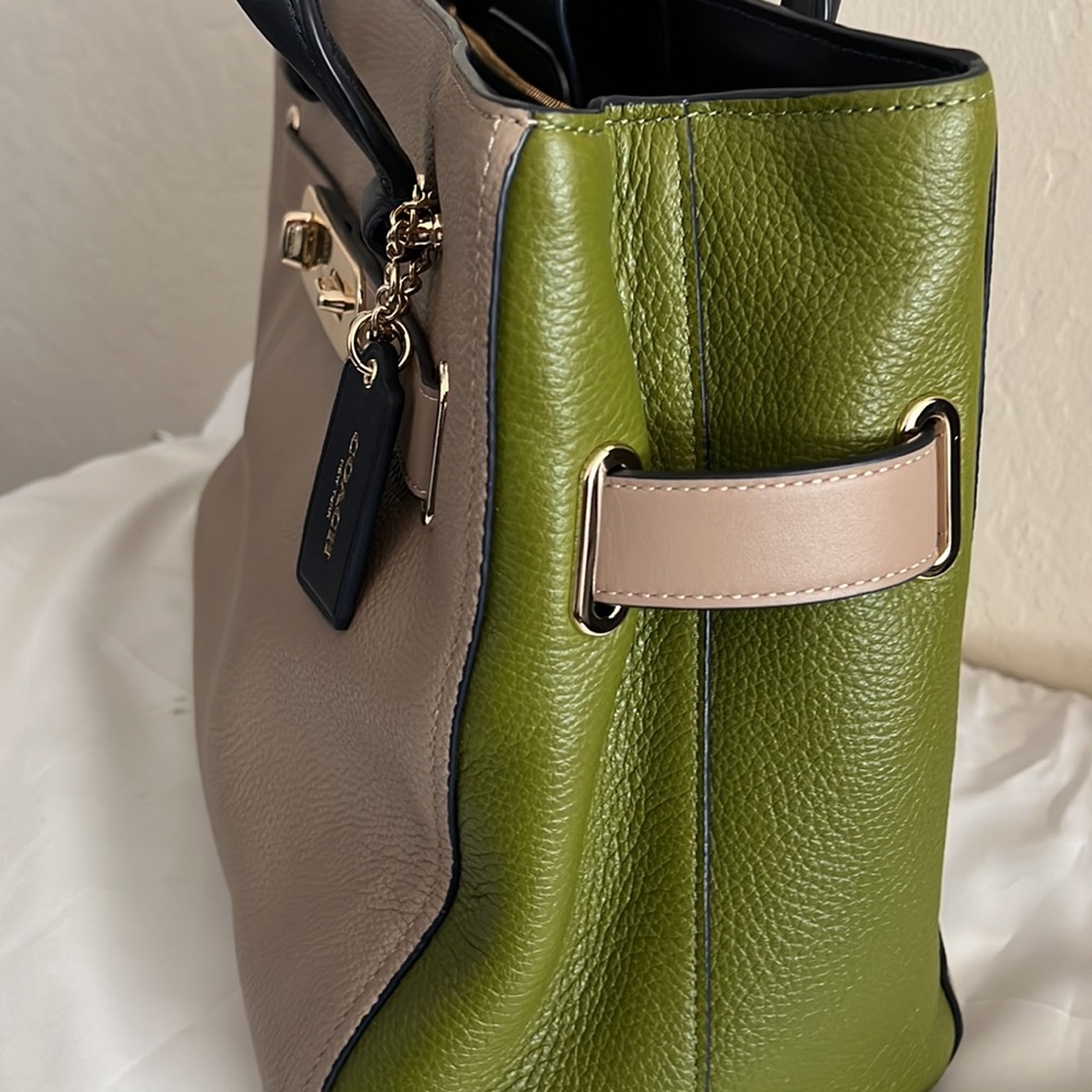 Never been used - Coach two-tone satchel - Picture 3 of 5